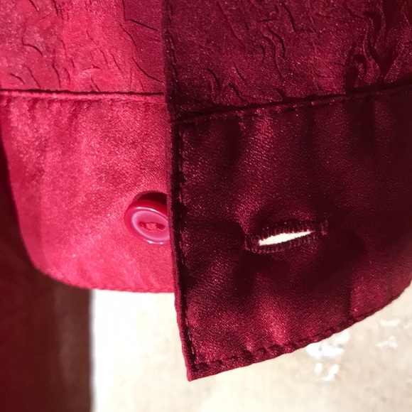 Chico’s Red Button Down Shirt Chico’s 2/Medium - Picture 5 of 8